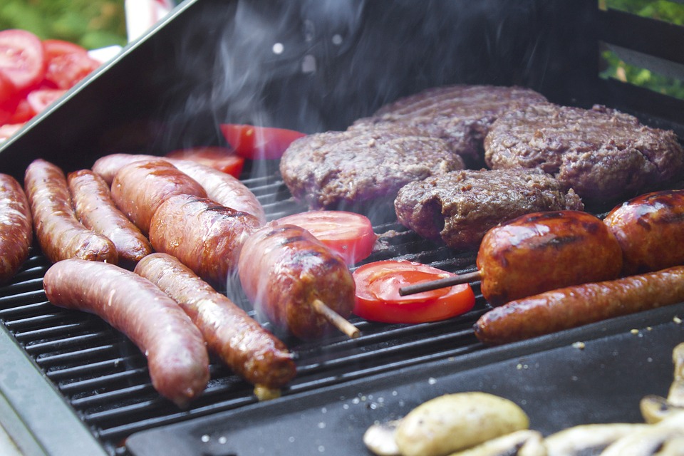 Essential Summer Food Safety Tips for Your Next Cookout