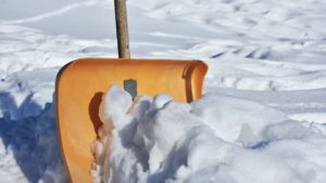 Snow shovel