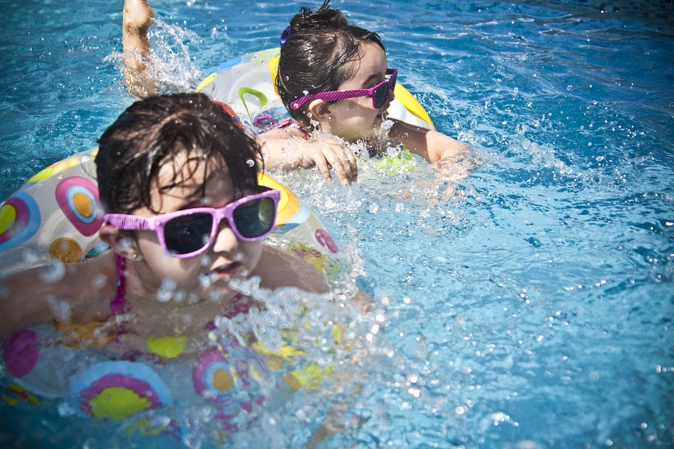 5 Essential Swimming Pool Safety Tips for Homeowners